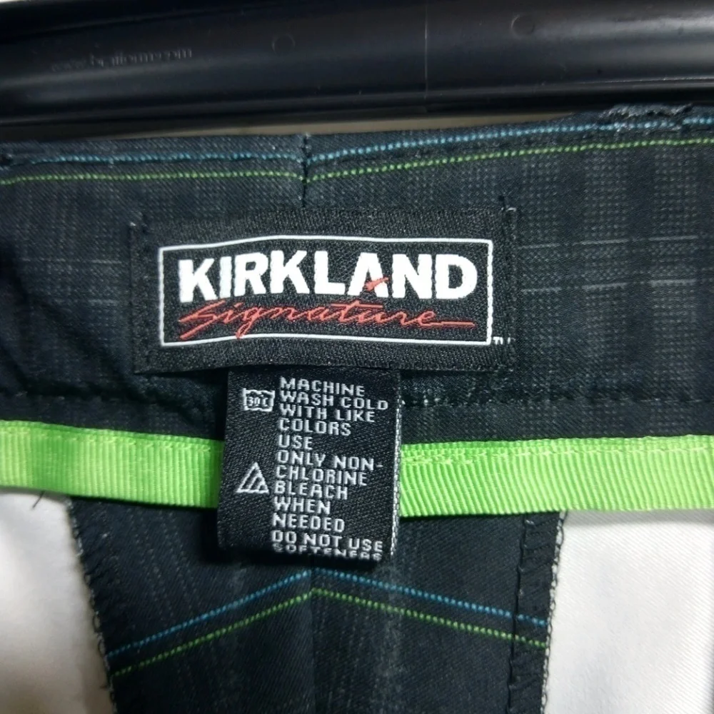 Kirkland Performance Black Pane Shorts 42W